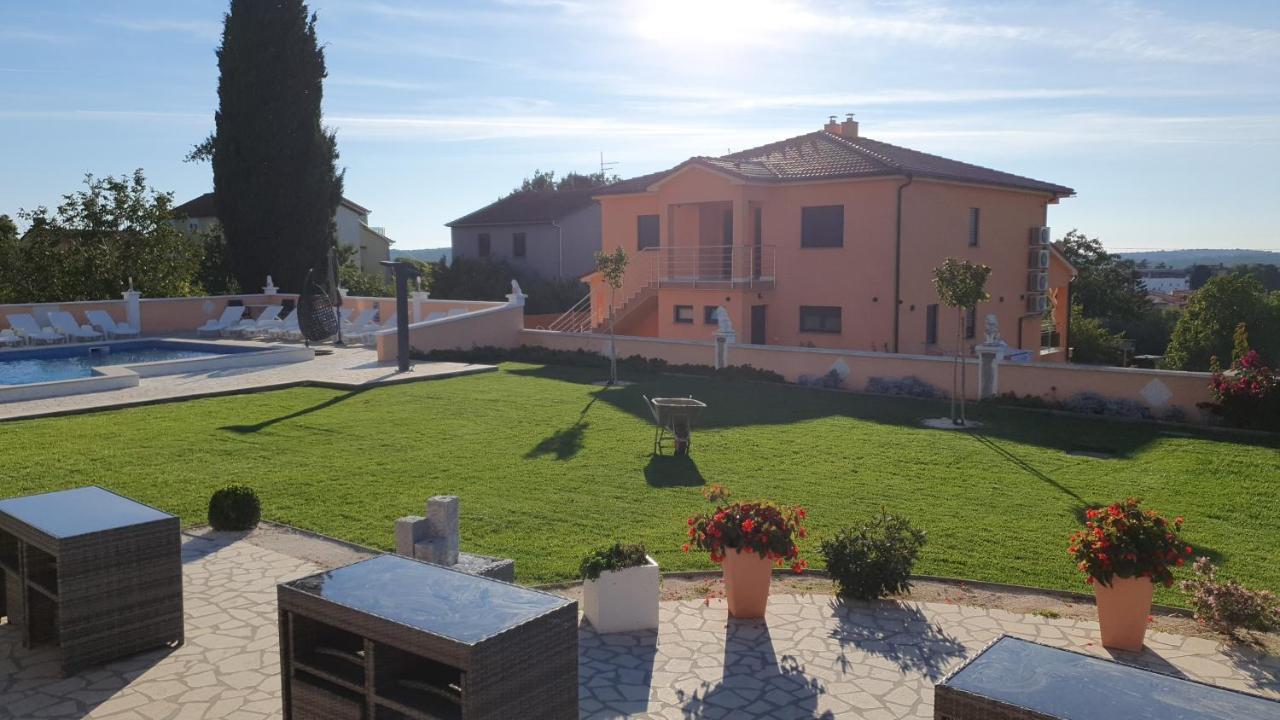Villa Natalija Medulin Exterior foto
